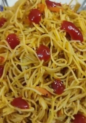 ভেজ চাউমিন (Veg chowmein recipe in Bengali) রেসিপির প্রধান ছবি