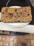 Pastel de copos de avena integrales con frutos secos dátiles y pasa