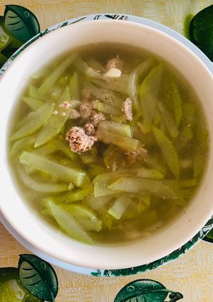Hình của món Canh bầu nấu thịt bằm.