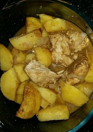 صورة لوصفة تبسي بطاطا والدجاج (في كيس الشوي)