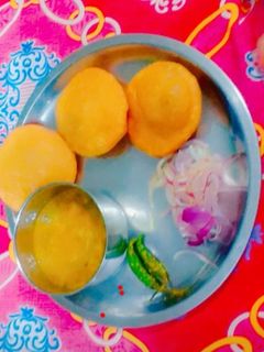 छोले पूरी (chole Poori recipe in Hindi) रेसिपी मुख्य फोटो
