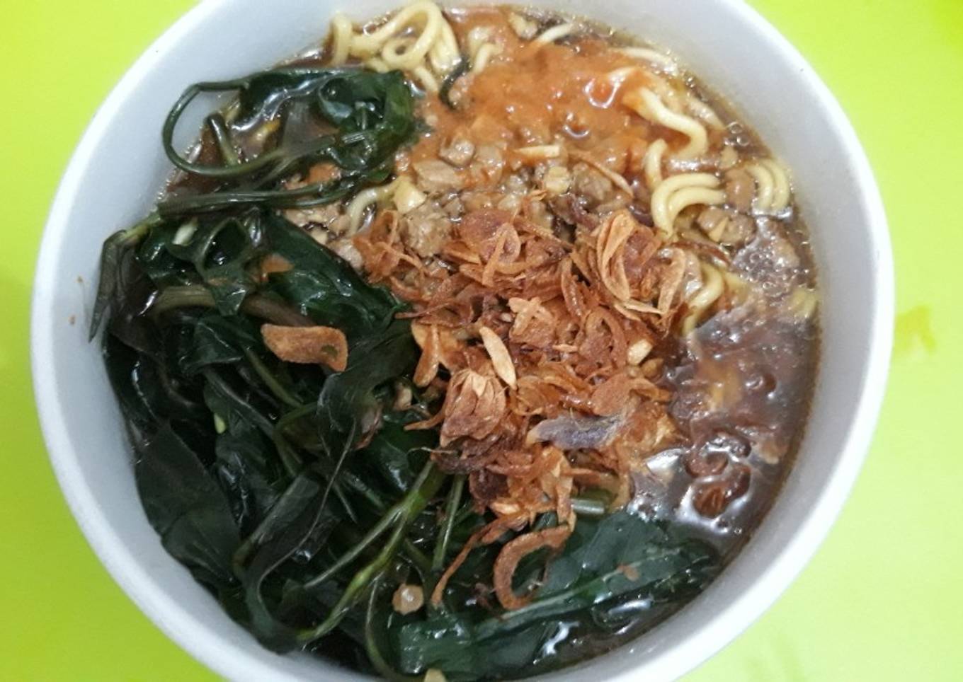 Mie Kangkung