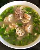 Canh củ sen hầm xương