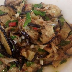 A picture of Insalata di melanzane aubergine salad.