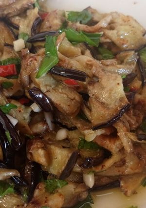 A picture of Insalata di melanzane aubergine salad.