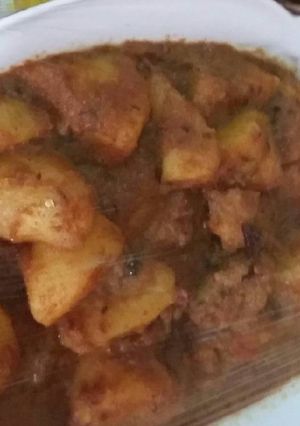 বাঙালি আলুর দম রেসিপির প্রধান ছবি