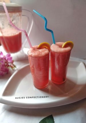 A picture of Pineapple and watermelon smoothie.