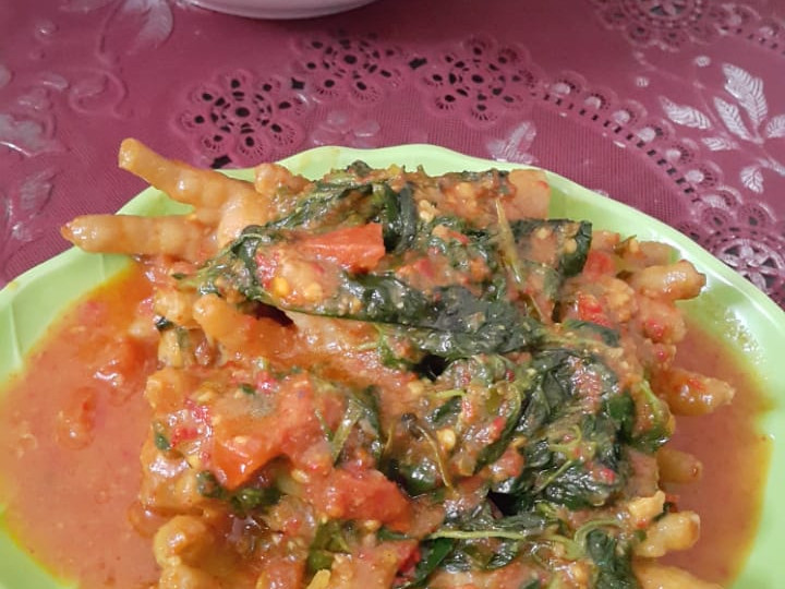 Bagaimana Membuat Ceker Ayam woku, Enak