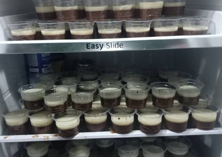 Bagaimana Menyajikan Puding coklat murmer Mudah