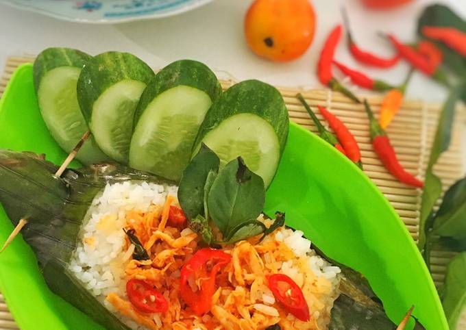 Nasi Bakar Ayam Suwir Kemangi