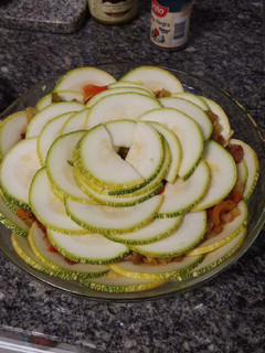 Una foto de Pastel de zucchini con queso relleno de verduras mixtas