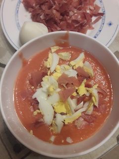 Una foto de Salmorejo con manzana