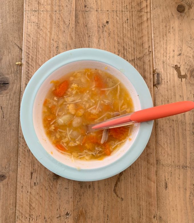 Foto principal de Sopa de pollo para bebés