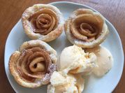 A picture of mini apple pie