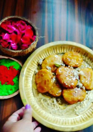 A picture of Mawa Kachori.