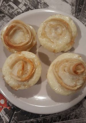 Una foto de Rositas blancas 🌹