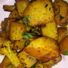 A picture of Crispy aloo gobhi.