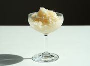 A picture of lemon pear