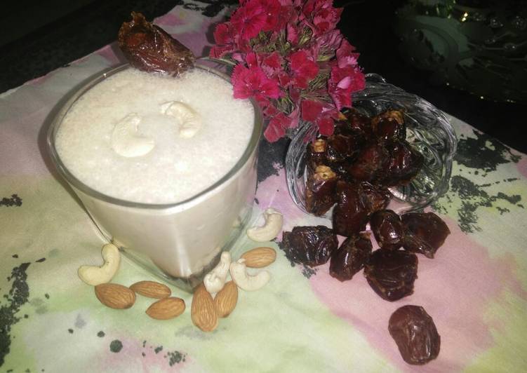 Steps to Make Perfect Dates milkshake