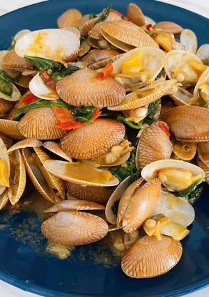 รูปของ 🐚 ผัดหอยลาย 🐚 #ครัวรัชฎา 👩🏻‍🍳