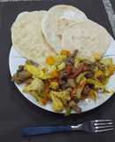 ***Carne de Guisar con Vegetales y Pan Casero***