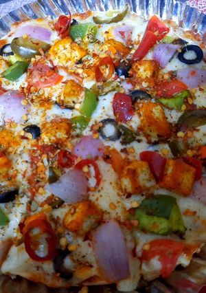 A picture of Pizza 🍕.