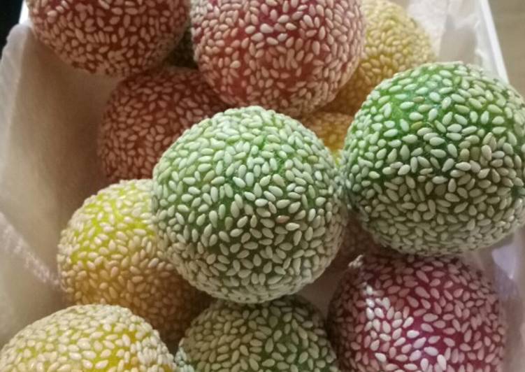 Langkah Mudah untuk Membuat Onde-Onde Rainbow, Enak Banget