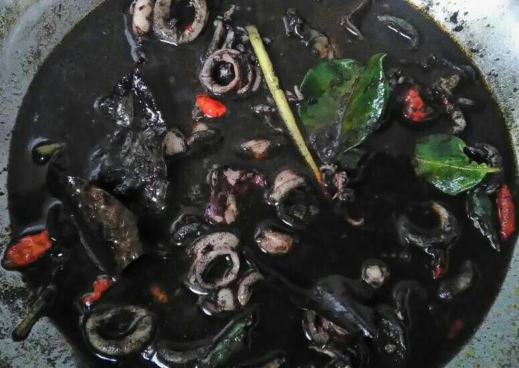 Resep Cumi hitam bumbu ulek oleh Ai - Cookpad