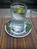 Limonada de albahaca
