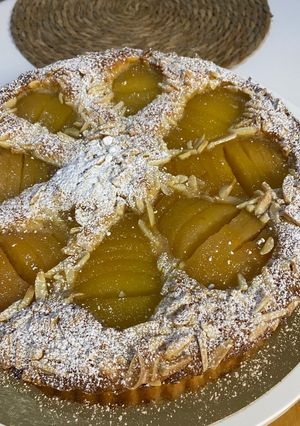 Una foto de Tarta Bourdaloue !!!!! De Peras y Crema de Almendras !!!!!