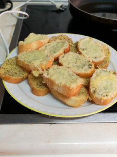 Una foto de Pan de Ajo con Queso
