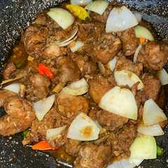 A picture of Ayam Goreng Mentega.