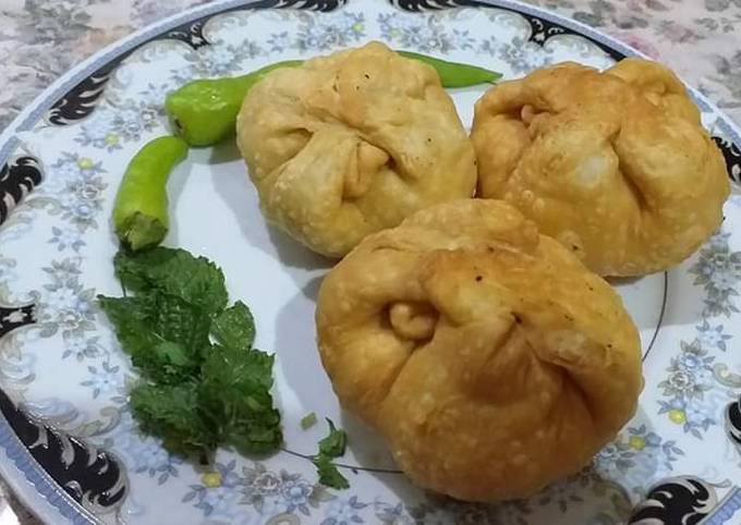 Chicken mince kachori