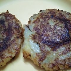 A picture of Potato Tikki.