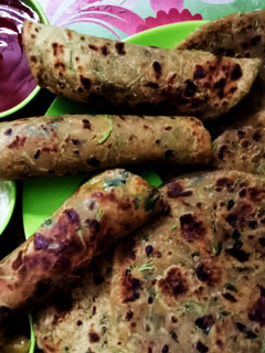 थेपला (Thepla recipe in Hindi) रेसिपी मुख्य फोटो