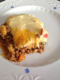 A picture of Meat Pie with Mashed Potatoes.
