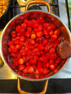 Una foto de Mermelada de fresas 🍓