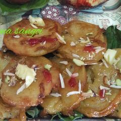 A picture of Apple Malpua.