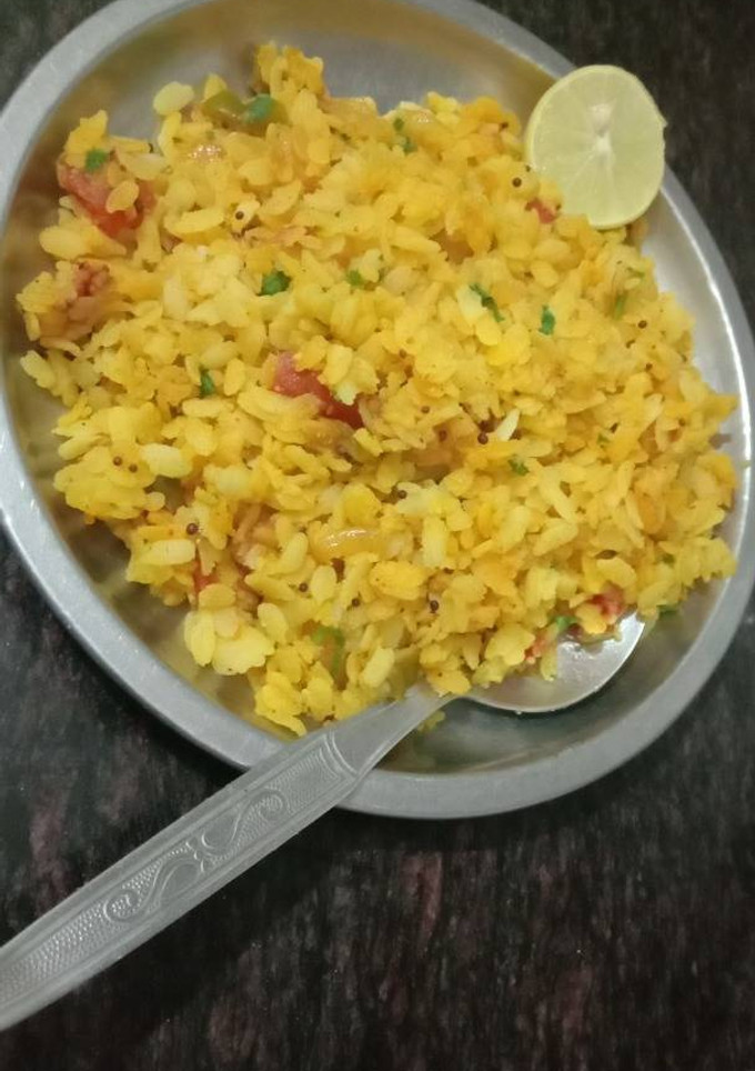 A picture of Kanda poha.