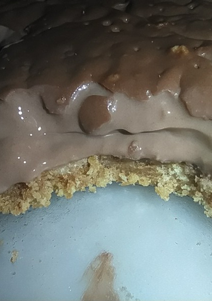 Una foto de Tarta de natillas de chocolate facilísima y rápida