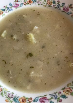Una foto de Sopa de chayote
