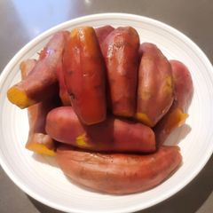 A picture of Steamed Kamote.