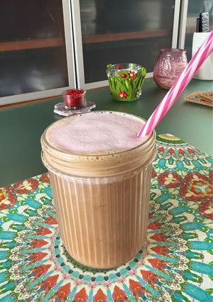 Φωτογραφία της συνταγής Rose latte - καφές με γάλα τριαντάφυλλο