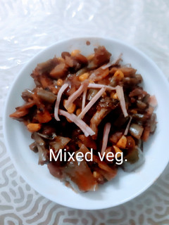 मिक्स्ड वेजिटेबल (mixed vegetable recipe in hindi) रेसिपी मुख्य फोटो