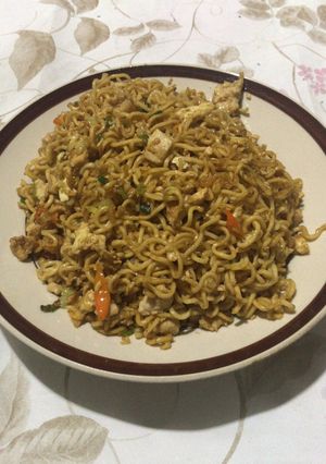 Foto resep Mie goreng ala kadarnya 😁✌🏻