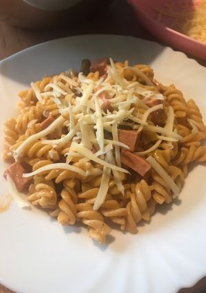 Párizsis tésztasaláta recept fotója