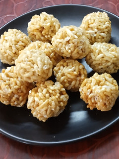 મમરા ના લાડુ (Mamra Ladoo Recipe in Gujarati) રેસીપી મુખ્ય ફોટો