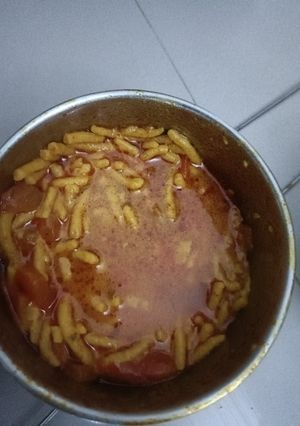 सेव टमाटर (sev tamatar recipe in Hindi) रेसिपी मुख्य फोटो