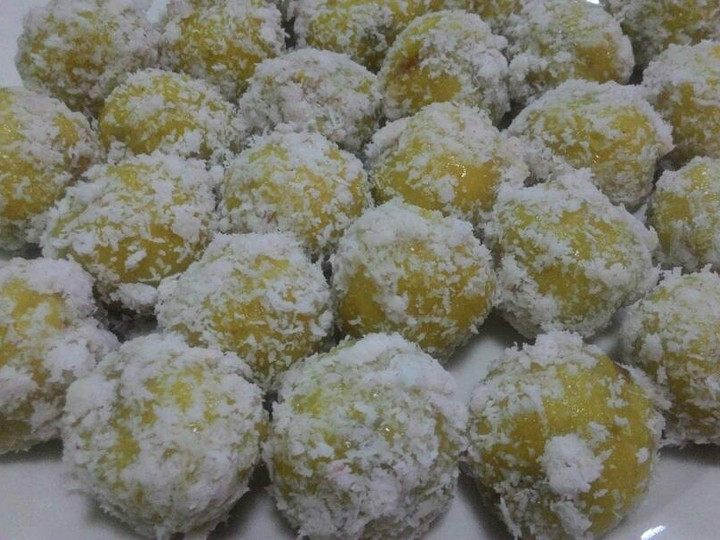 Resep: Klepon ubi kuning Yang Mudah