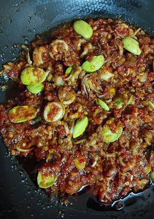 Foto resep Sambal Cumi Pete